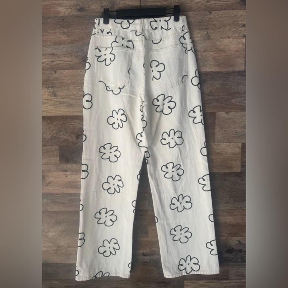 🌼 NWOT Cream Wide Leg Pants w/ a Black Floral Print~Women’s Sz XS~High-Rise - Picture 4 of 8